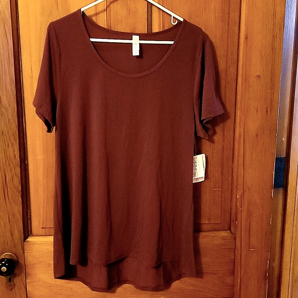 Merlot Lularoe Classic T - Picture 1 of 3